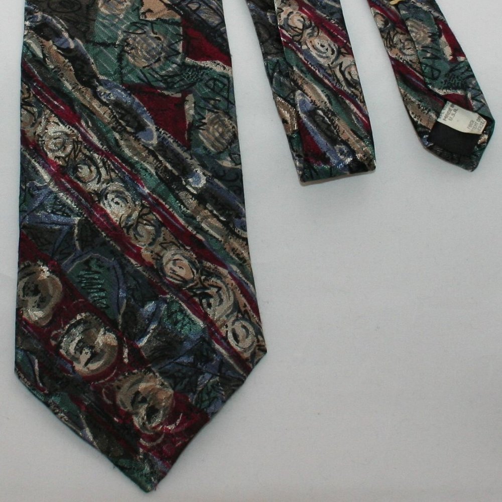 Wembley Floral Ribon Polyester Tie